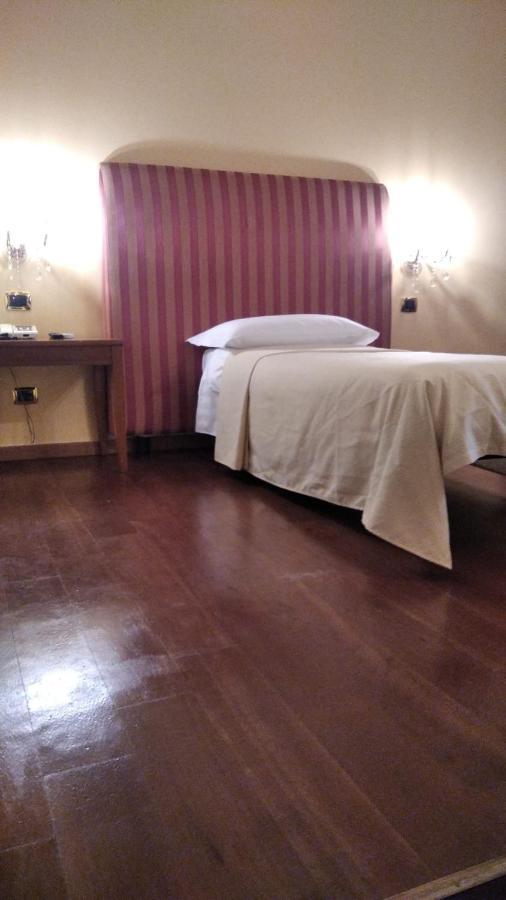 רומא Canella Hotel מראה חיצוני תמונה